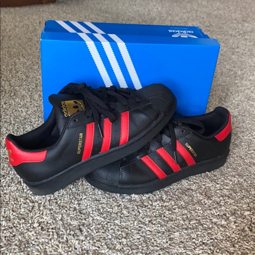 Adidas Originals Sneakers ❤️🖤